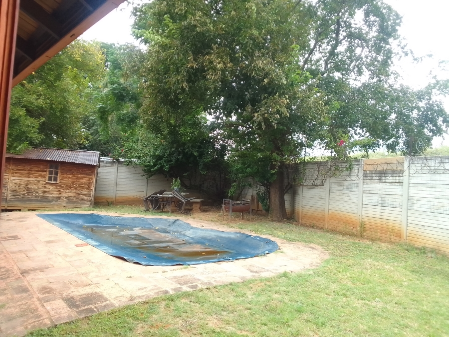 3 Bedroom Property for Sale in Protea Park North West